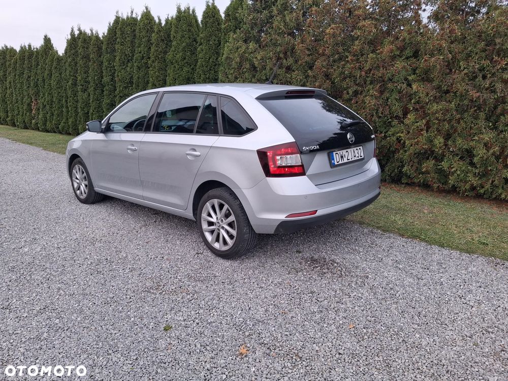 Skoda Rapid 2018 photo 2
