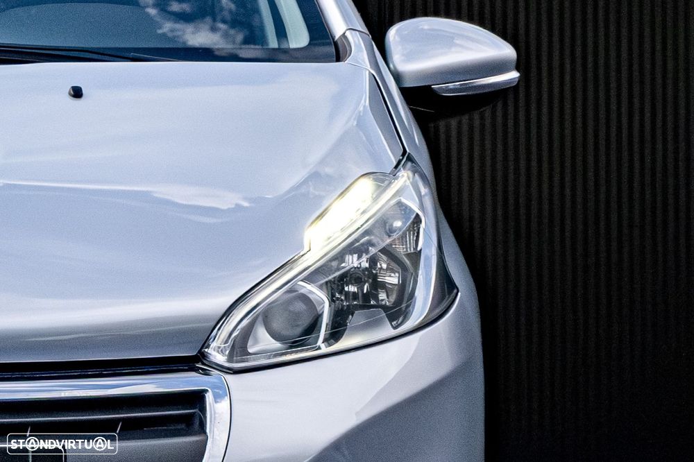 Peugeot 208 1.6 BlueHDi Style - 4
