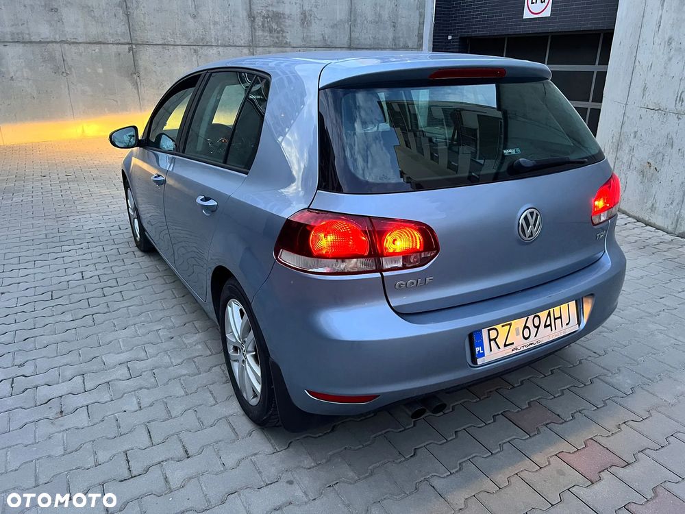 Volkswagen Golf 2.0 TDI Highline - 14