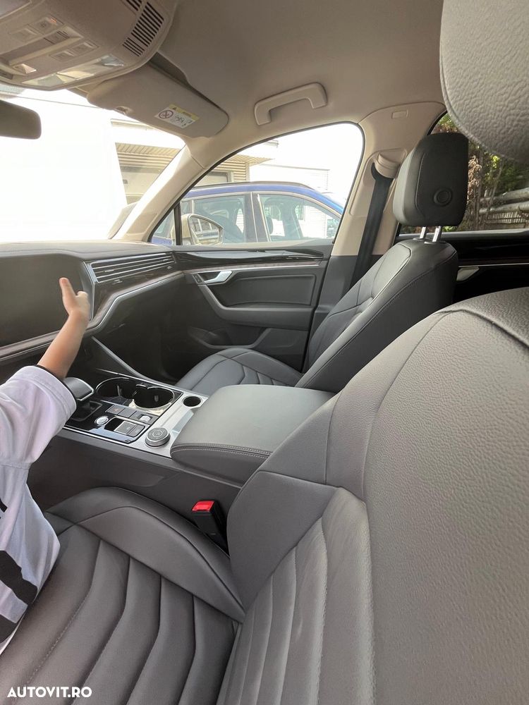 Volkswagen Touareg V6 TDI Atmosphere - 3