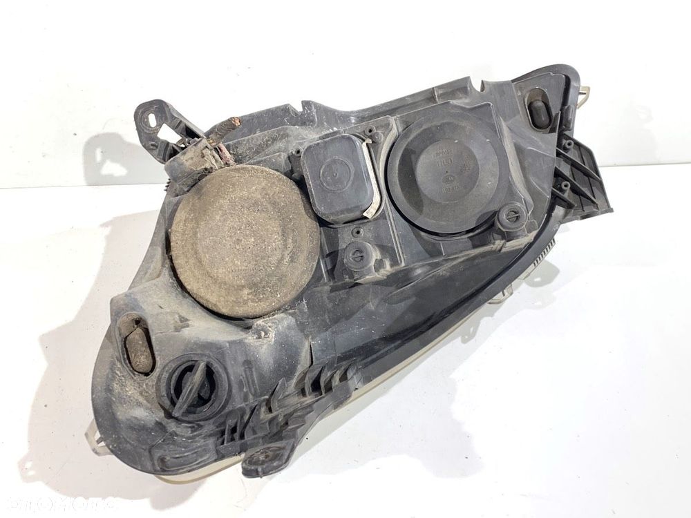 REFLEKTOR PRAWY PRZÓD  OPEL ASTRA H Kombi (A04) 2004 - 2014 1.9 CDTI (L35) 74 kW [100 KM] olej - 4