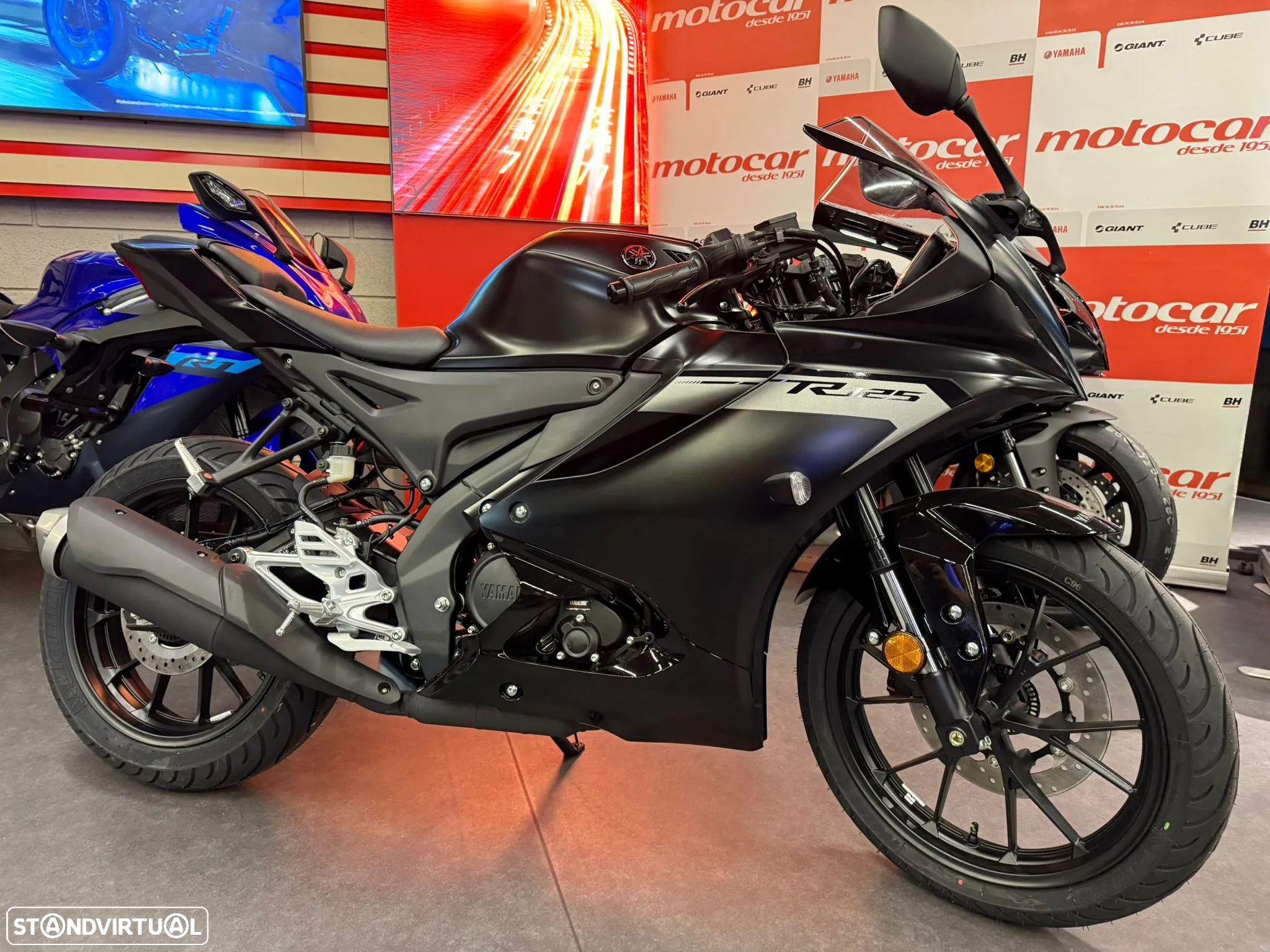 Yamaha YZF R-125 - 3