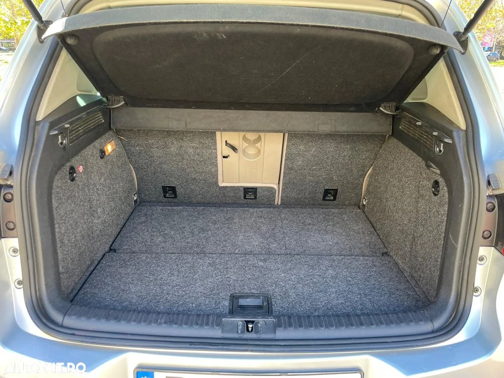 Volkswagen Tiguan - 10