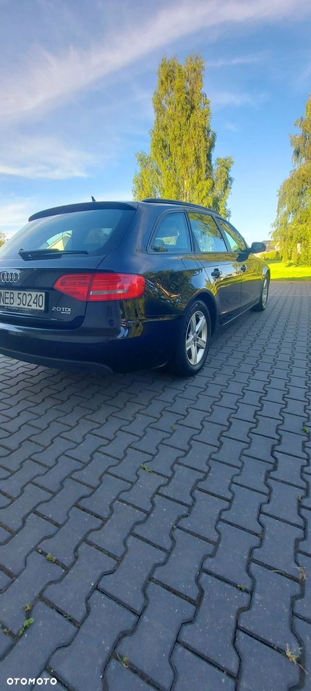 Audi A4 Avant 2.0 TDI DPF quattro - 4