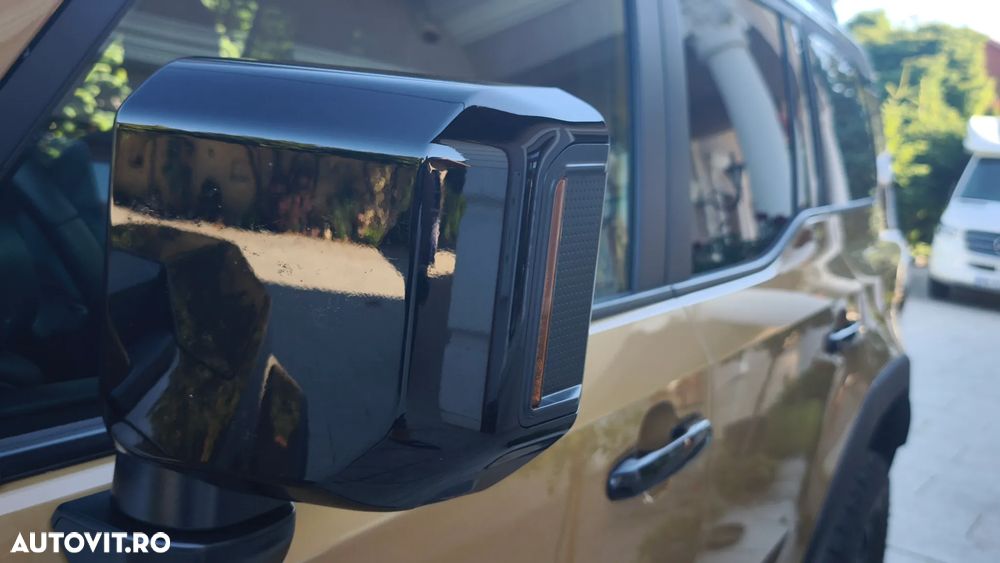 Toyota Land Cruiser 300 - 21