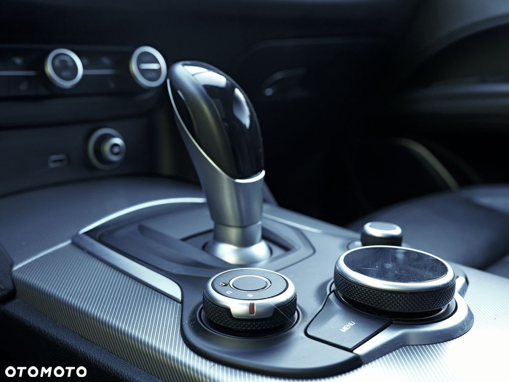 Alfa Romeo Stelvio 2.0 Turbo Super Q4 - 20