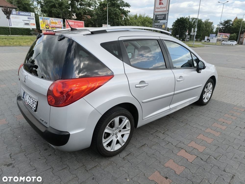 Peugeot 207 - 3