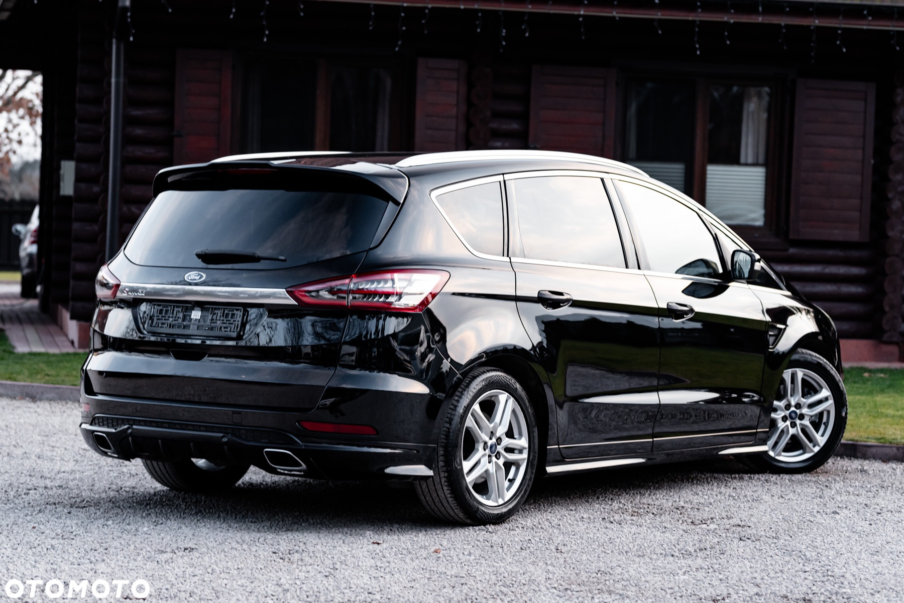 Ford S-Max - 13