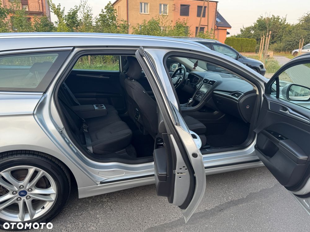 Ford Mondeo 2.0 TDCi Titanium PowerShift - 34