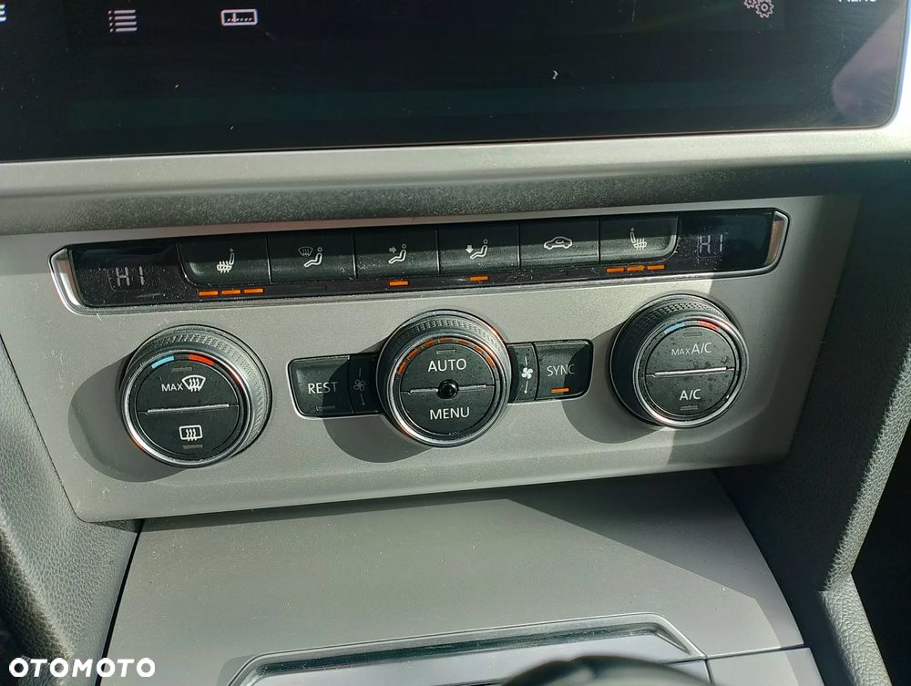 Volkswagen Passat 1.5 TSI EVO Business - 23