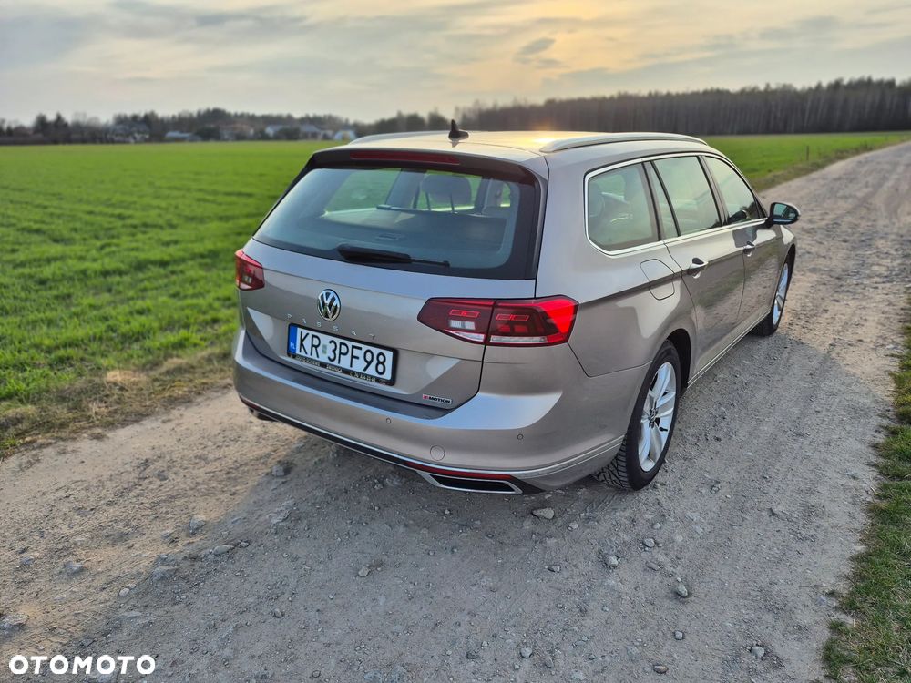 Volkswagen Passat 2.0 TDI 4Mot Elegance DSG - 9