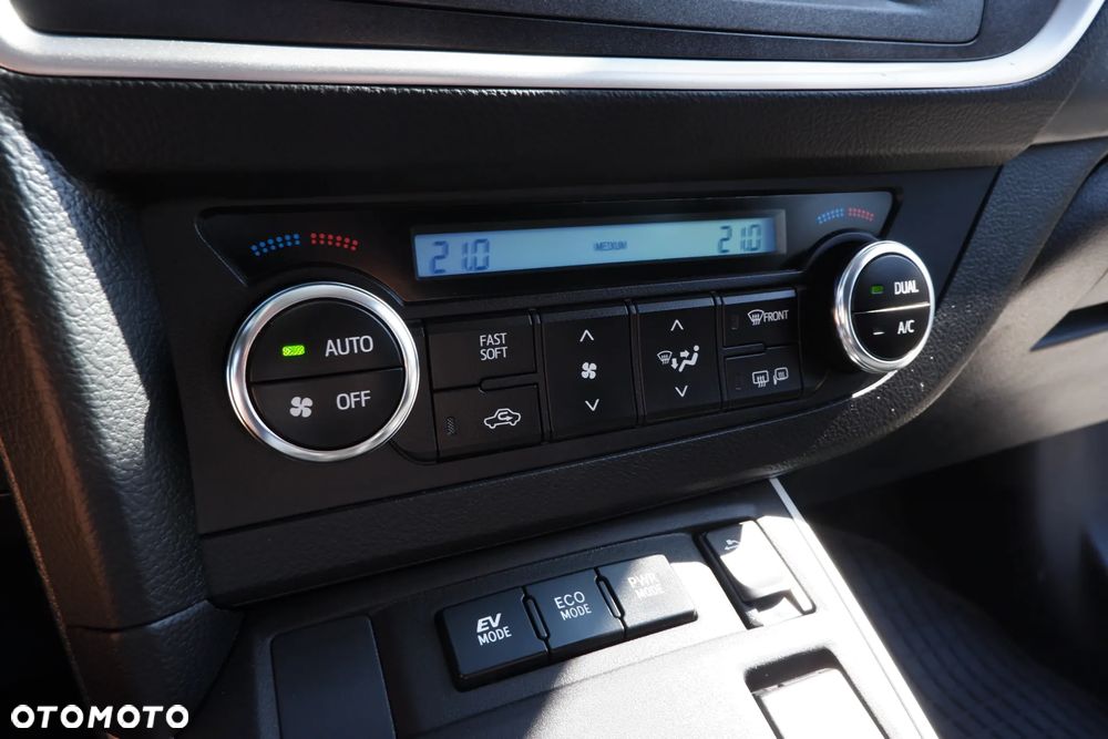 Toyota Auris - 22