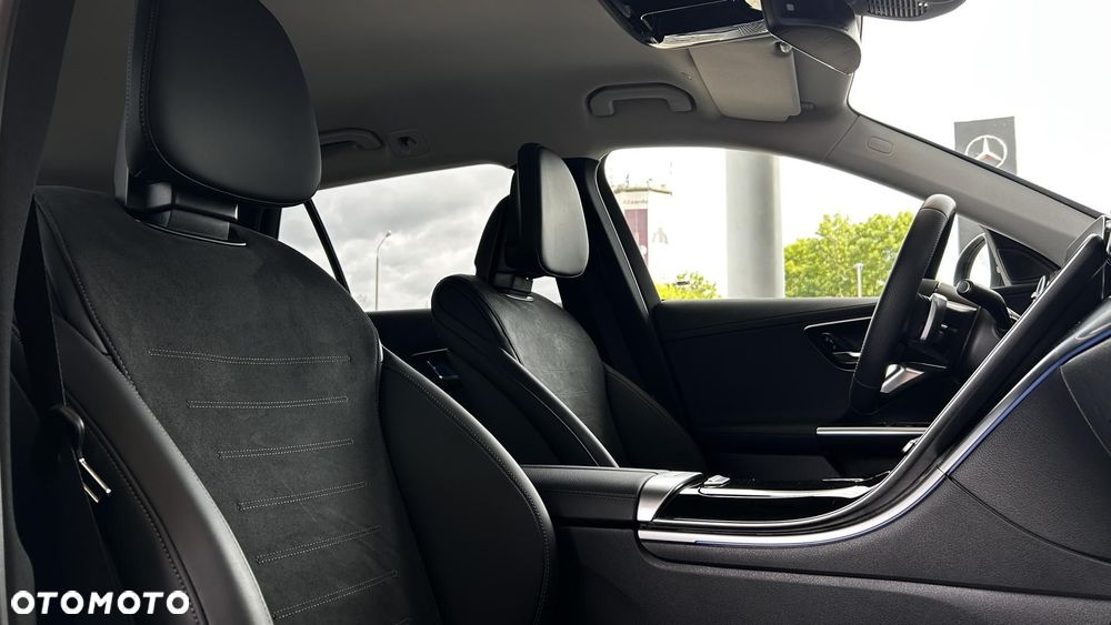 Mercedes-Benz Klasa C 220 d 4Matic 9G-TRONIC Edition AMG Line - 26