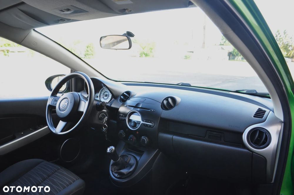 Mazda 2 1.3 Dynamic - 19