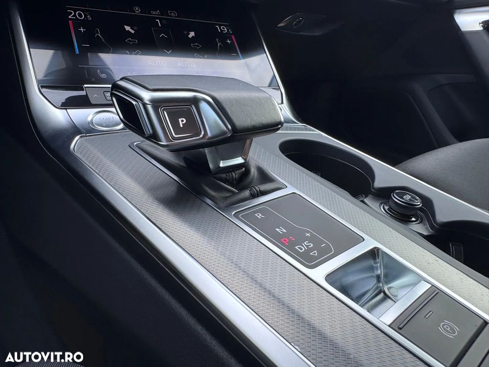 Audi A6 Avant 40 TDI quattro S tronic - 24