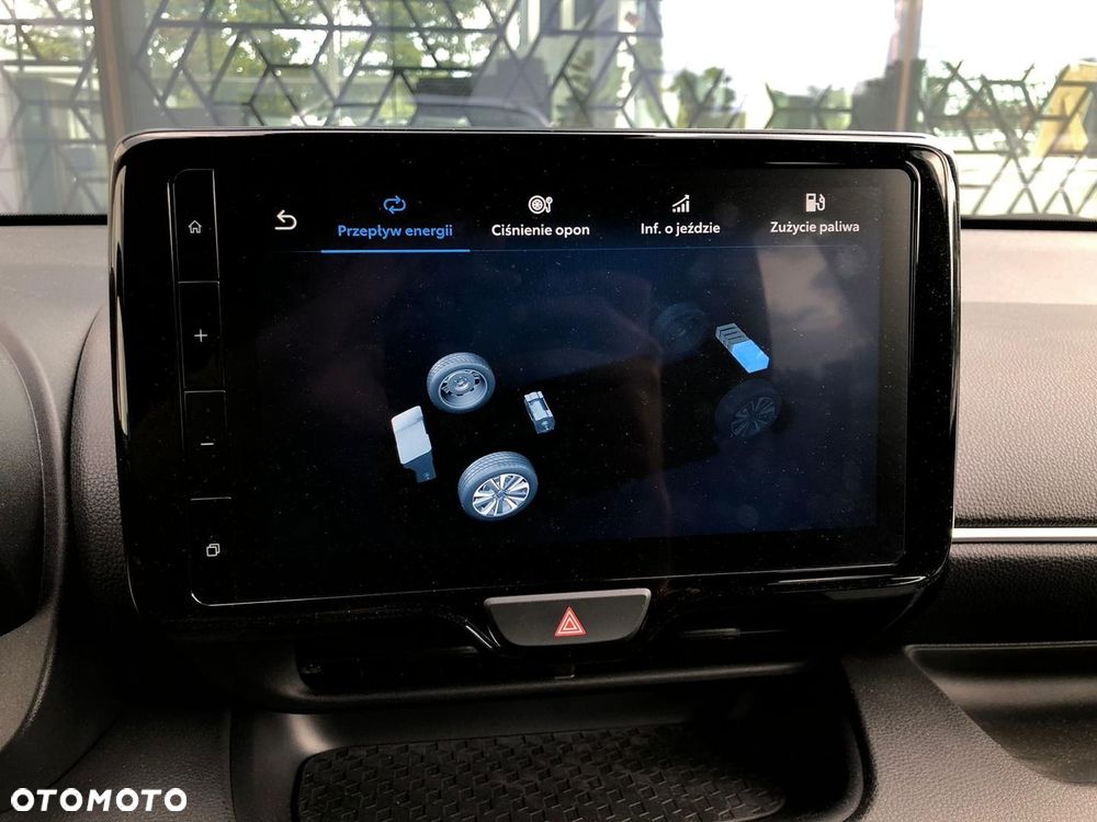 Toyota Yaris Hybrid 1.5 Style - 18