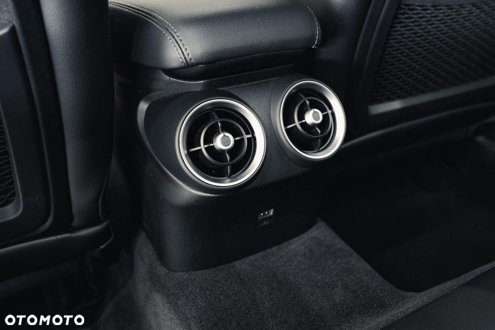 Alfa Romeo Giulia 2.0 Turbo TI Q4 - 37