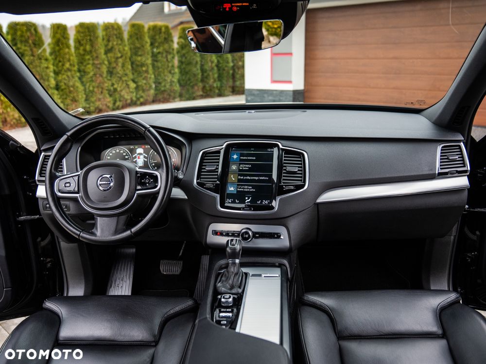 Volvo XC 90 B5 D AWD Geartronic Momentum Pro - 34