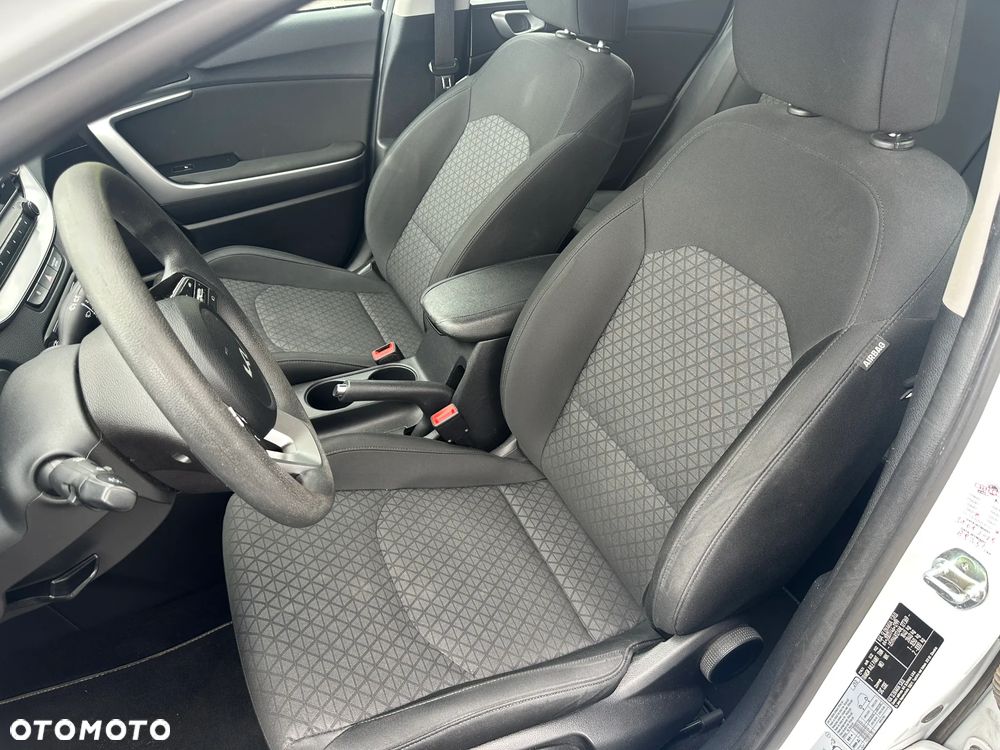 Kia Ceed 1.0 T-GDI S - 10