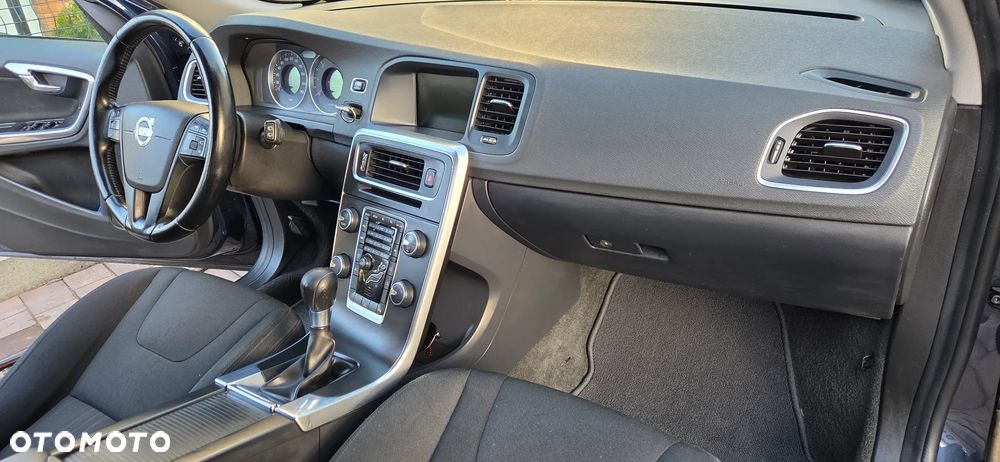 Volvo V60 DRIVe - 8
