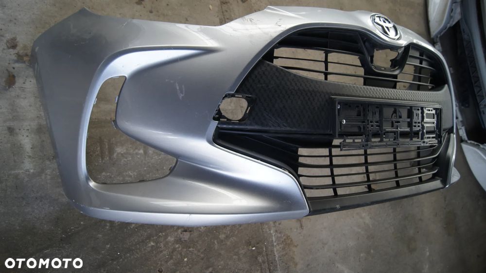 ZDERZAK PRZÓD PRZEDNI TOYOTA YARIS 4 IV 2020 - 2