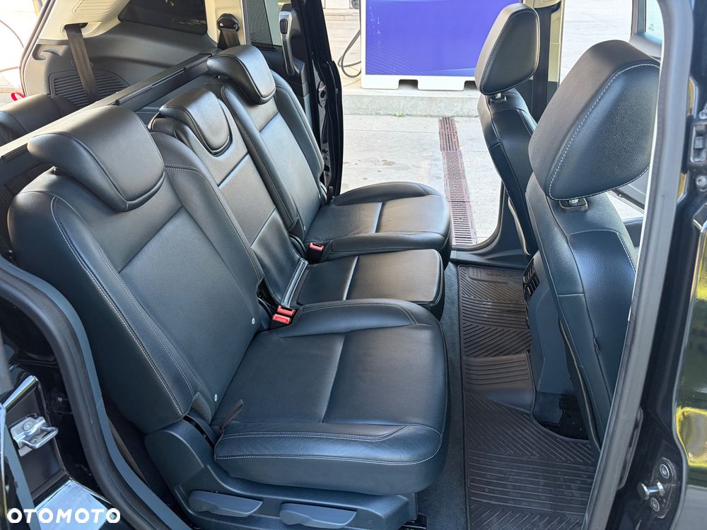 Ford Grand C-MAX 1.6 TDCi Edition - 13