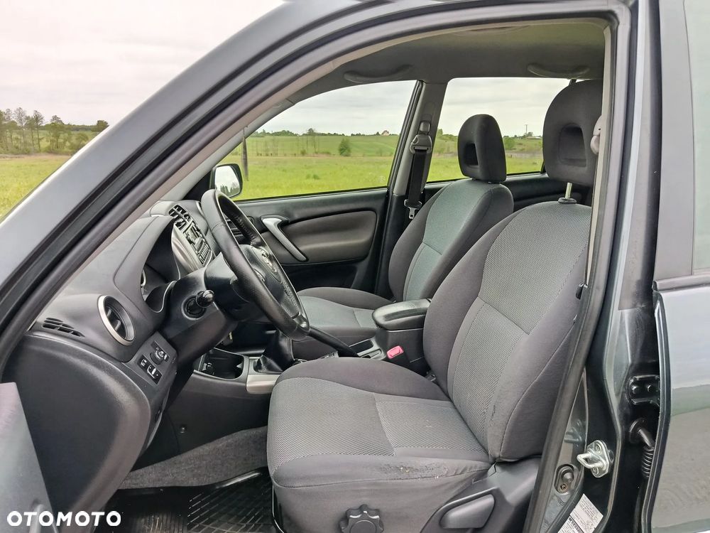 Toyota RAV4 D-4D 4x4 Edition - 9