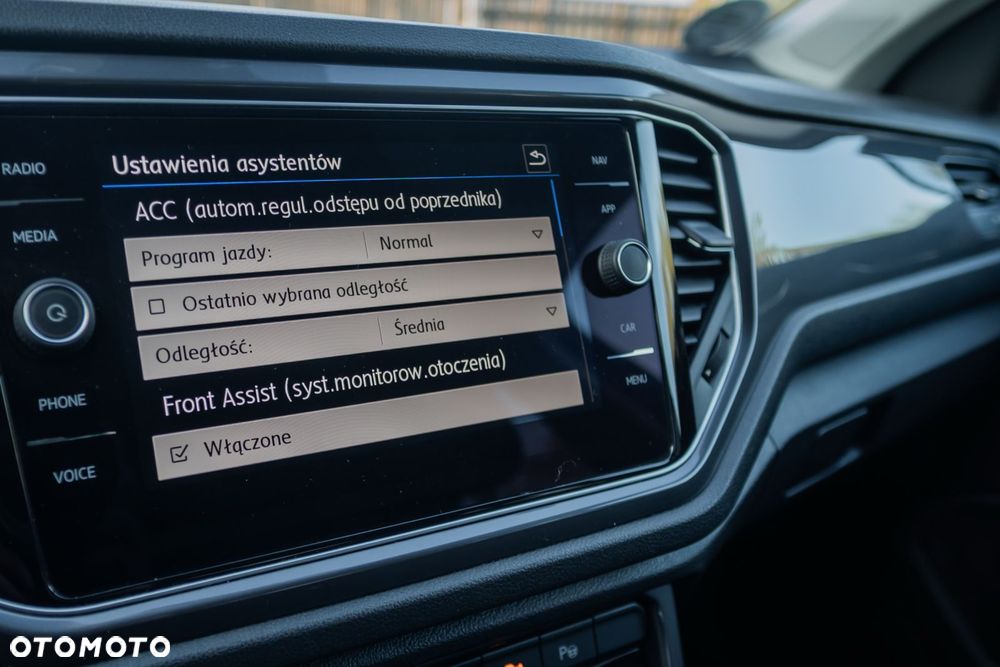 Volkswagen T-Roc 2.0 TDI SCR DSG IQ.DRIVE - 35