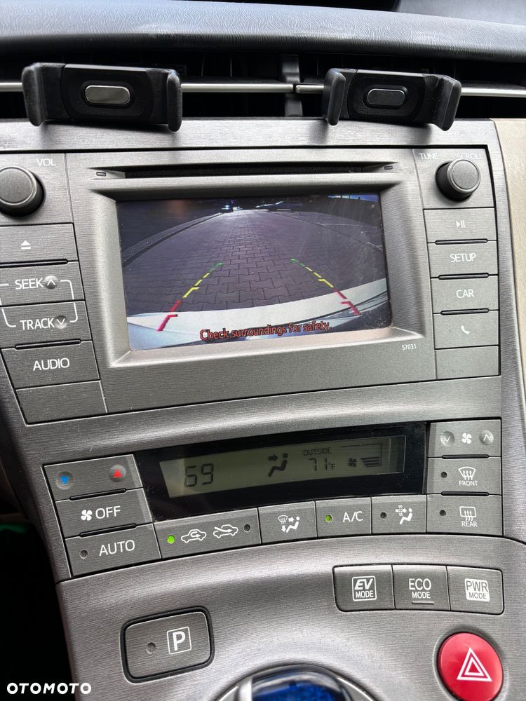 Toyota Prius 1.8 Hybrid Premium - 21