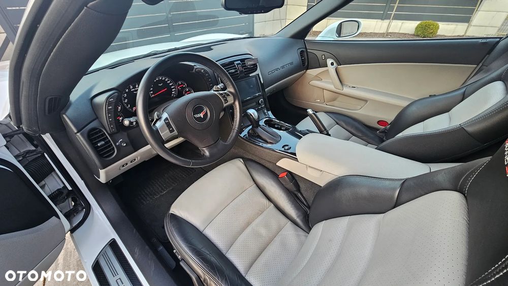 Chevrolet Corvette - 3