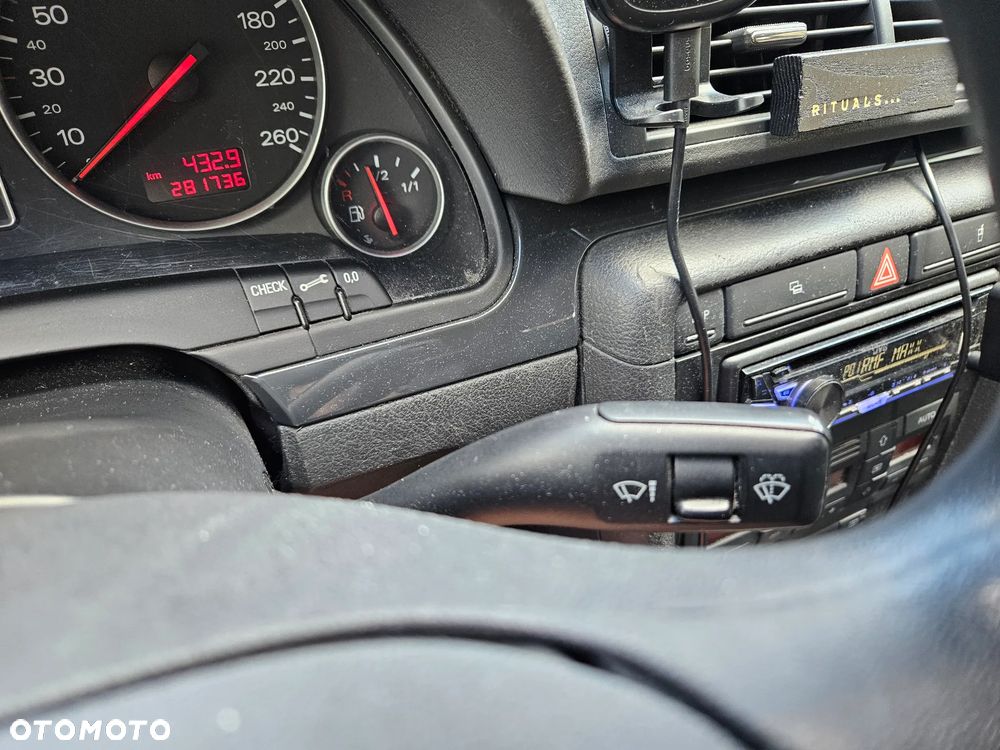 Audi A4 Limousine - 9