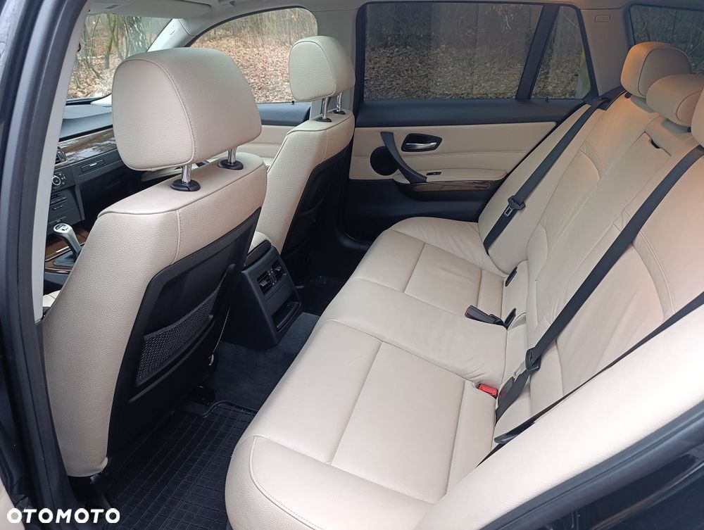 BMW Seria 3 - 27