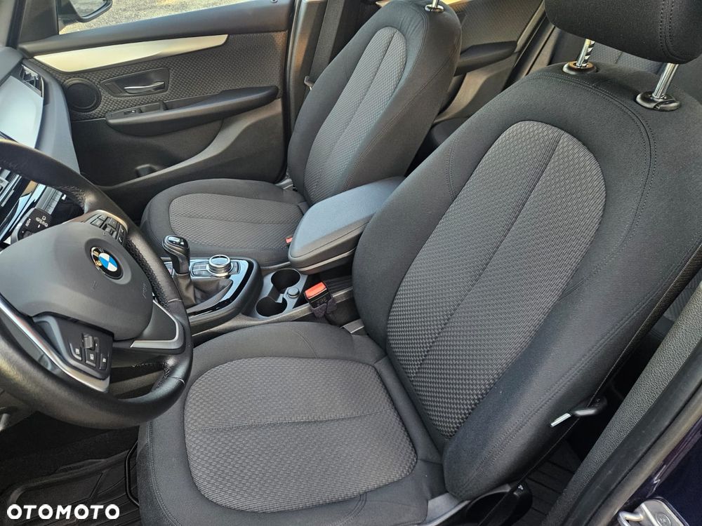 BMW Seria 2 216i - 10