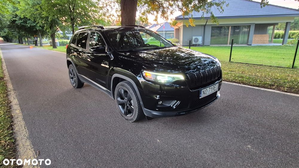 Jeep Cherokee - 1