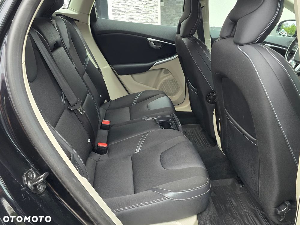 Volvo V40 T3 - 24