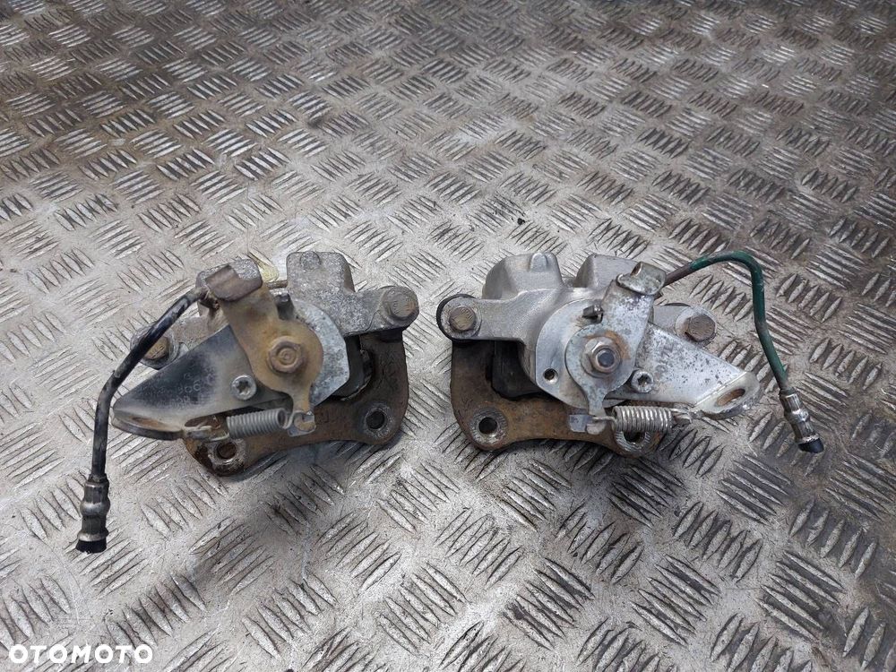 ZACISK HAMULCOWY LEWY TYŁ + PRAWY TYŁ RENAULT SCENIC I LIFT - 2