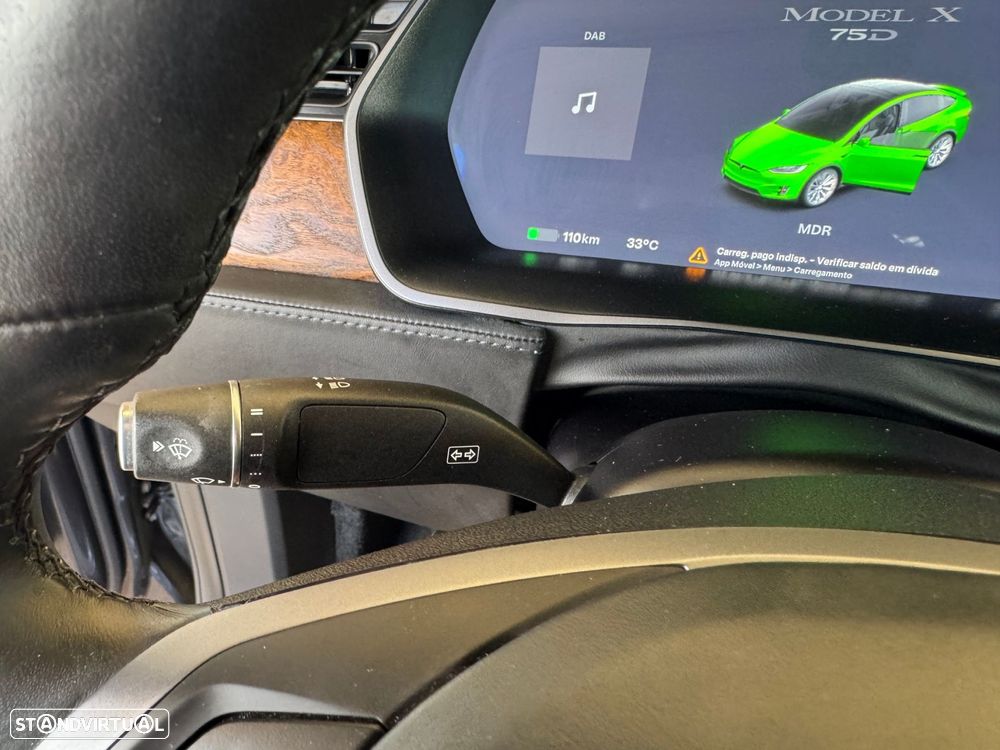 Tesla Model X - 19