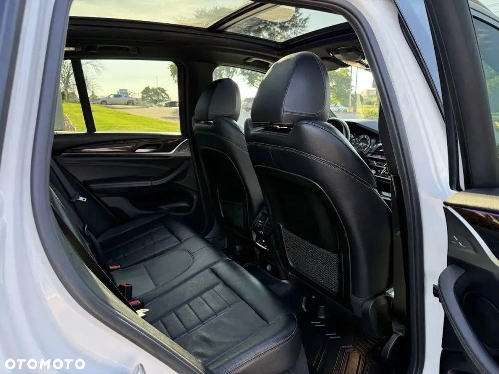 BMW X3 xDrive30i Luxury Line - 20