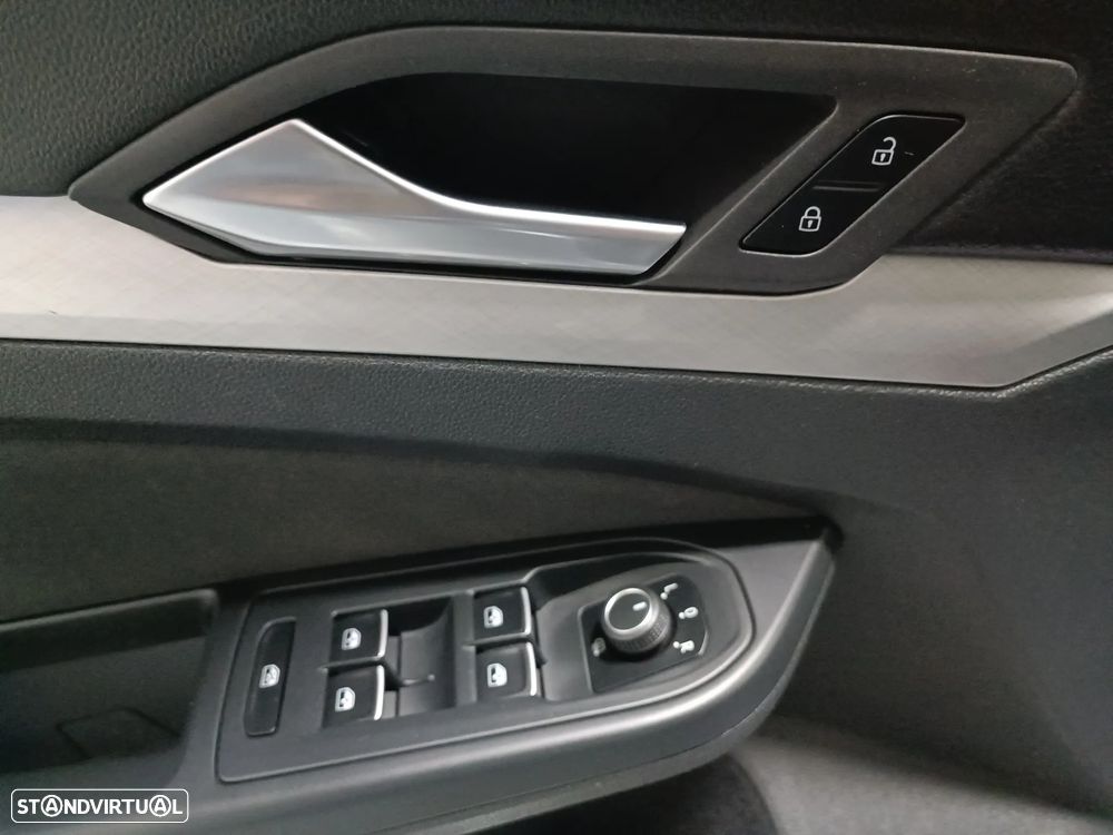 VW Golf 1.0 TSI Trendline Pack - 39