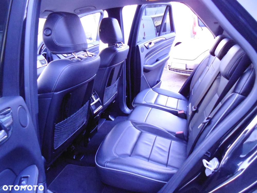 Mercedes-Benz ML 350 BlueTEC 4-Matic - 15