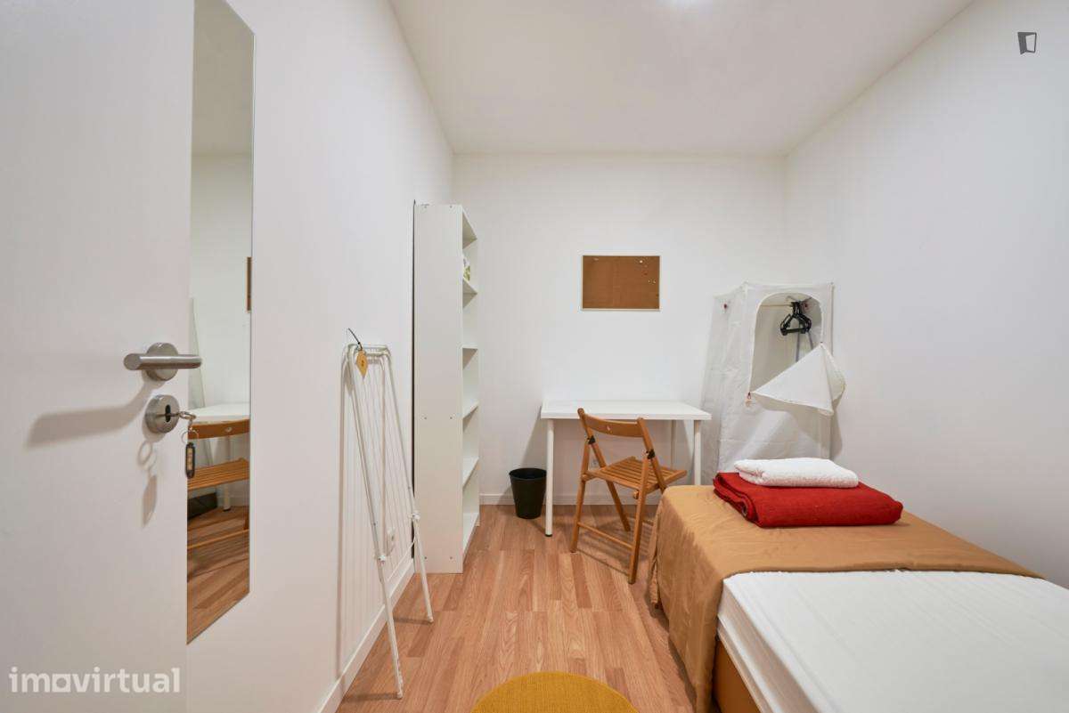 Quarto - localizado em Arroios Lisbon - Grande imagem: 3/33