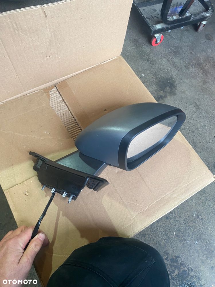 DACIA DUSTER DASTER  3 III KAMERA ( Łącznie 15 pin )12 pinów + 4 piny LUSTERKO ELEKTRYCZNE PRAWE  z kamerą  12 pinowe 15 pin pinów pinowe asystent Wwa - 10