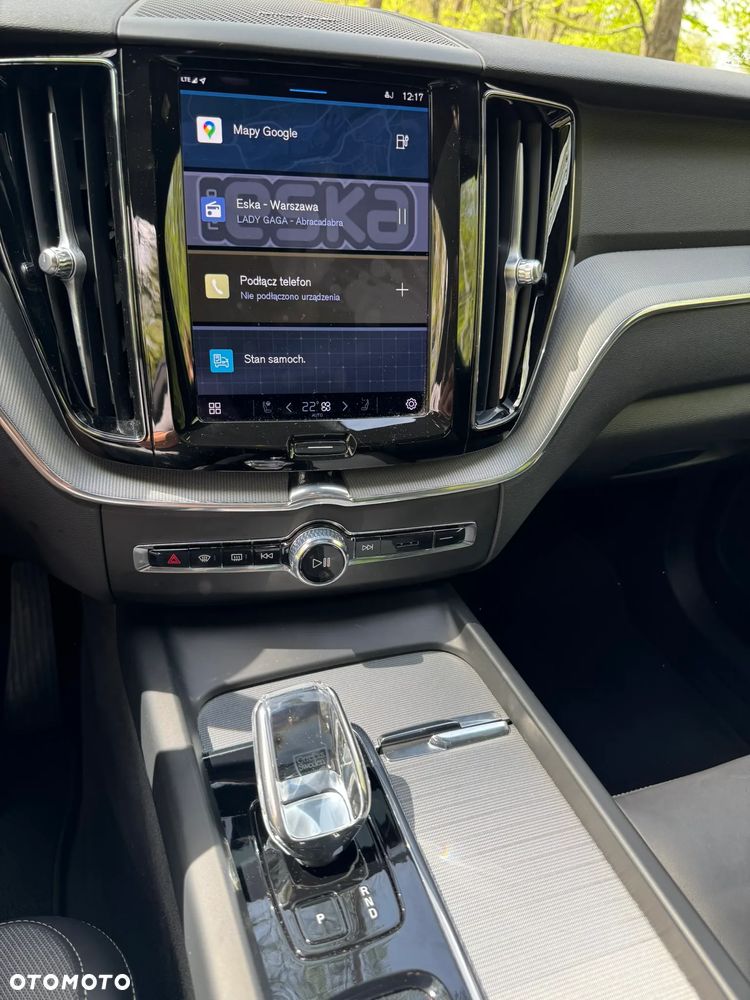 Volvo XC 60 T6 Plug-In Hybrid AWD Plus Dark - 13