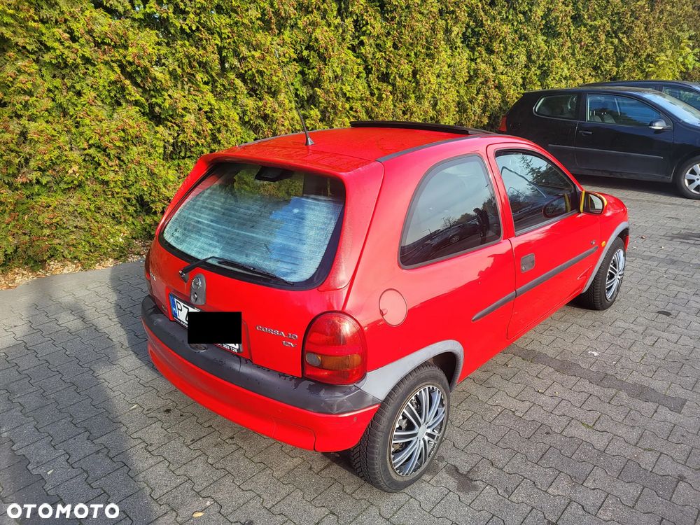 Opel Corsa B Hatchback - 5