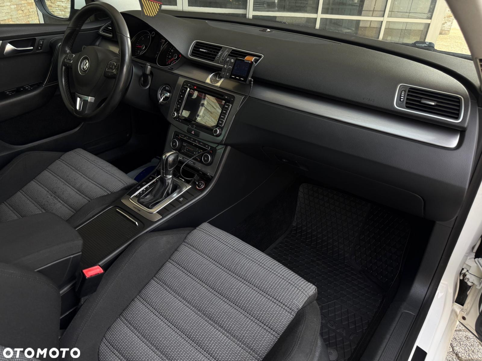 Volkswagen Passat 2.0 TDI 4Mot Highline DSG - 12