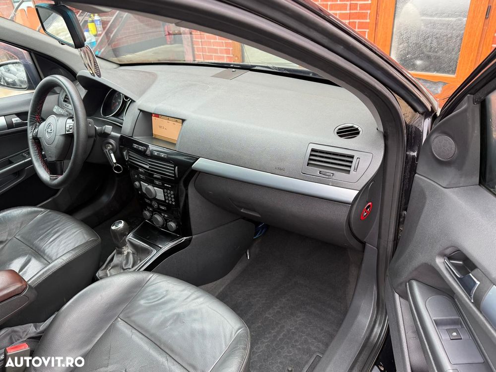 Opel Astra 1.7 CDTI DPF Cosmo - 24