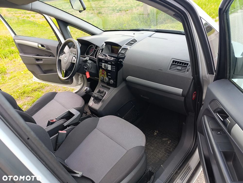 Opel Zafira 1.8 111 - 11
