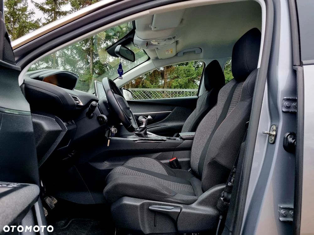 Peugeot 3008 1.2 PureTech Active S&S - 9