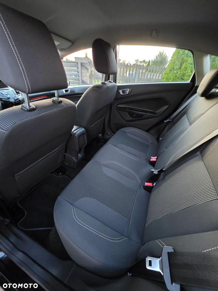 Ford Fiesta - 9