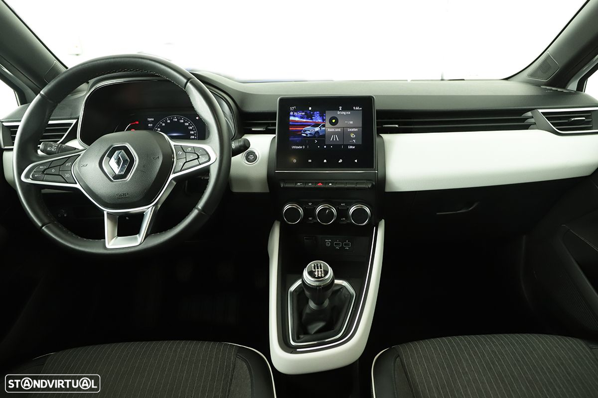 Renault Clio - 8